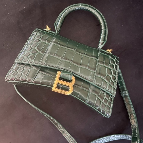 I’m selling my mini balenciaga bag - Picture 4 of 7